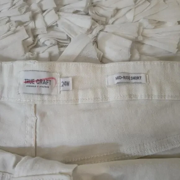 True Craft Skimmer Shorts Womens 24W White Denim Mid Rise Cuffed Stretch Plus - Picture 10 of 16